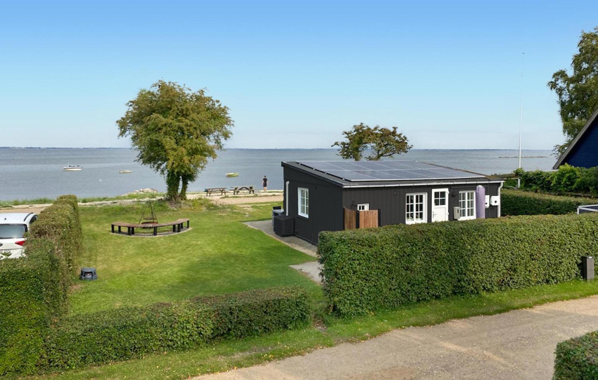 Beach Front Home In Sjolund With Kitchen Exterior foto